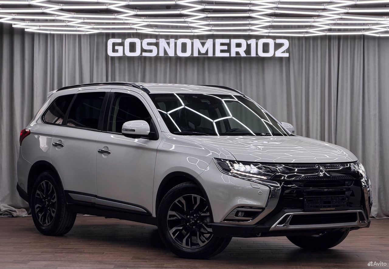 Mitsubishi Outlander 2021
