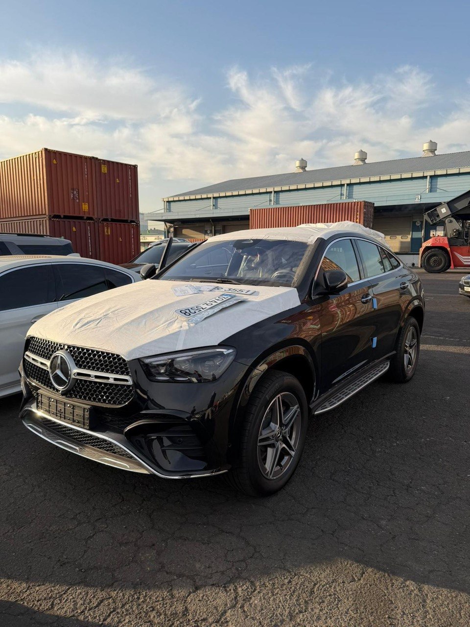 Новый Mercedes-Benz GLE Coupe 450 AMG Line, вид спереди